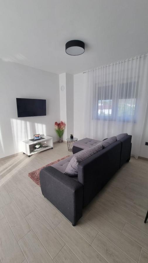 Gabi Apartment เกรบัชติซา ภายนอก รูปภาพ