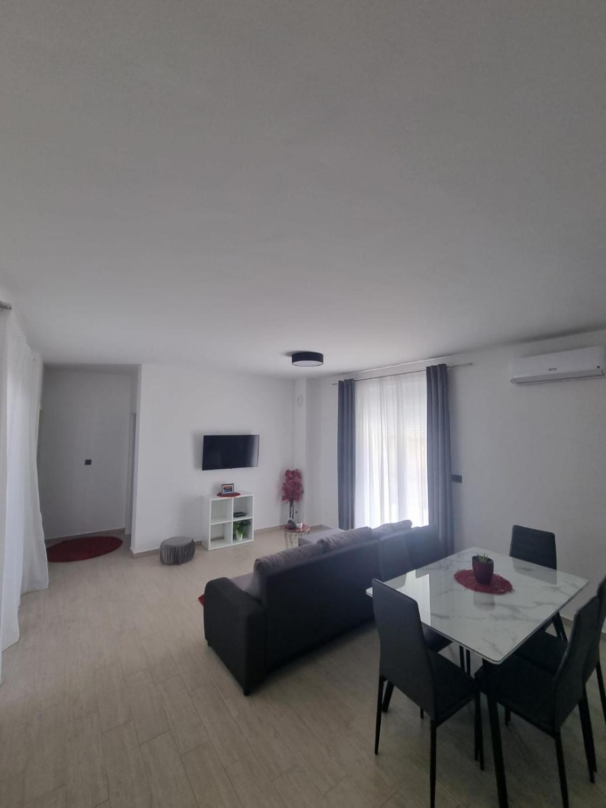 Gabi Apartment เกรบัชติซา ภายนอก รูปภาพ